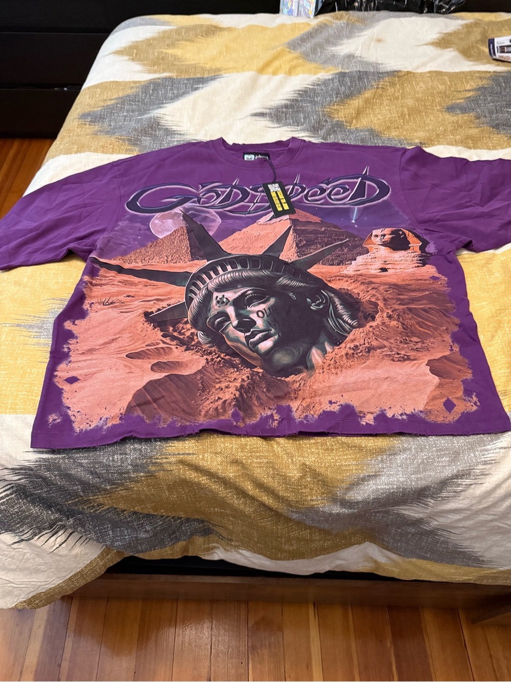 Godspeed Mother Cairo Purple Graphic Statue of Liberty Tee Size XL